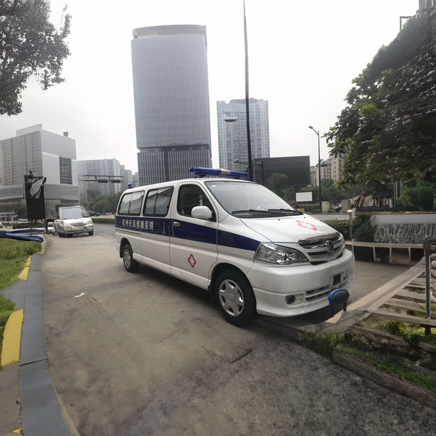 私人救护车租赁收费
